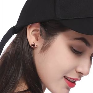 Flower Wire Stud Earrings